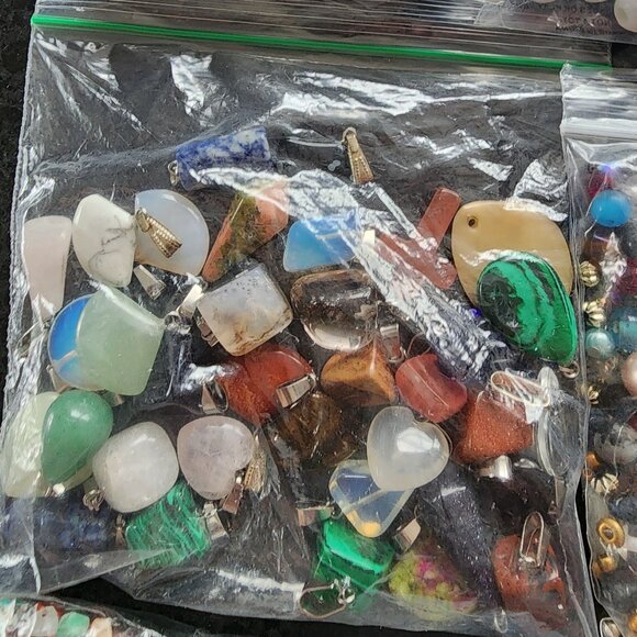 Wide Variety of Jewelry/Crafting Beads - Picture 8 of 12